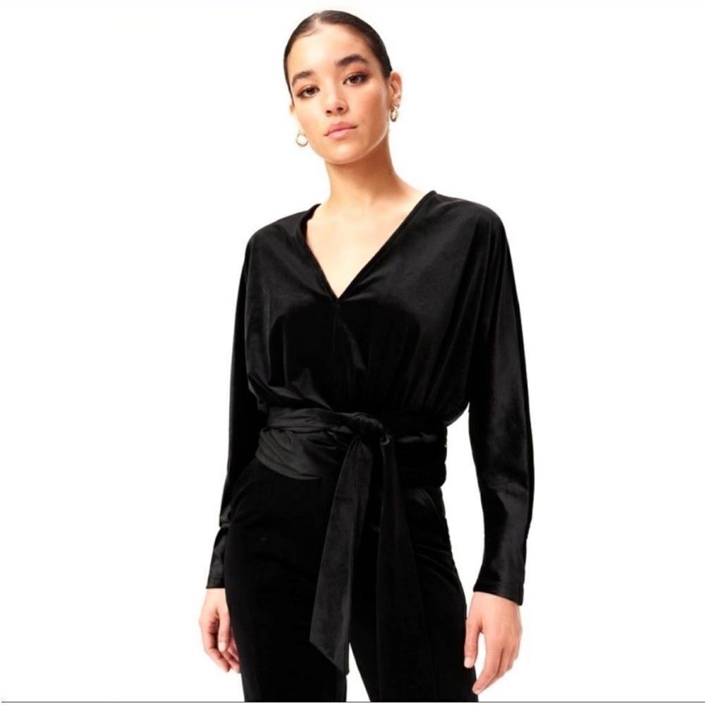 Good American Velvet Wrap Top V-Neck Black Long Sleeve with Belt, Medium NWT